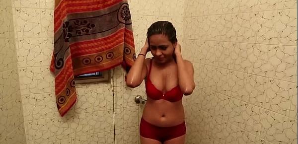  Hot Bathroom Scene - Lal Chhadi In Bathroom